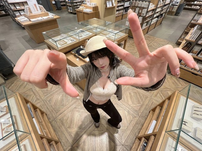 Wide Angle Phone Edit