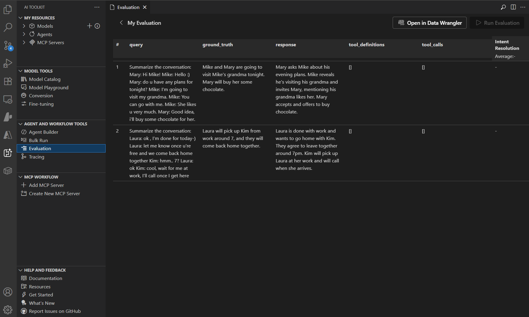 展示模型评估界面的截图，包含指标和性能分析工具